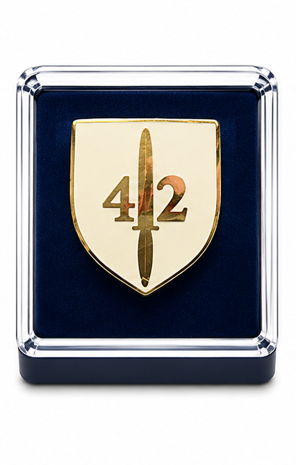 42 Commando Shield - British Military Lapel Pin Badge | MOD Licensed