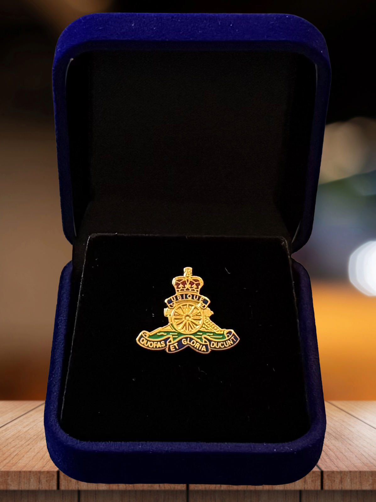 Royal Artillery Cap Badge - Enamel Lapel Pin