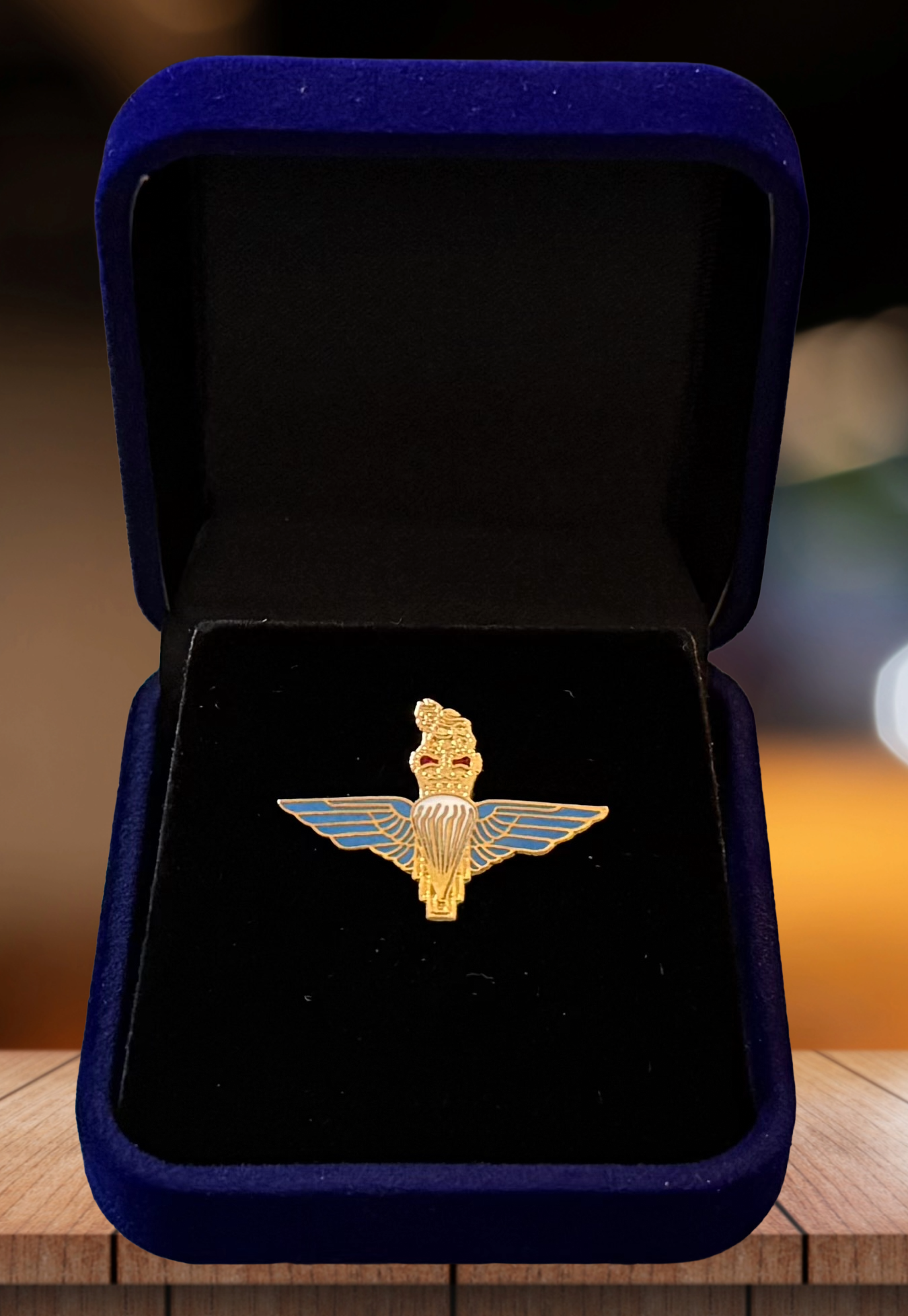 Parachute Regiment Cap Badge - Enamel Lapel Pin