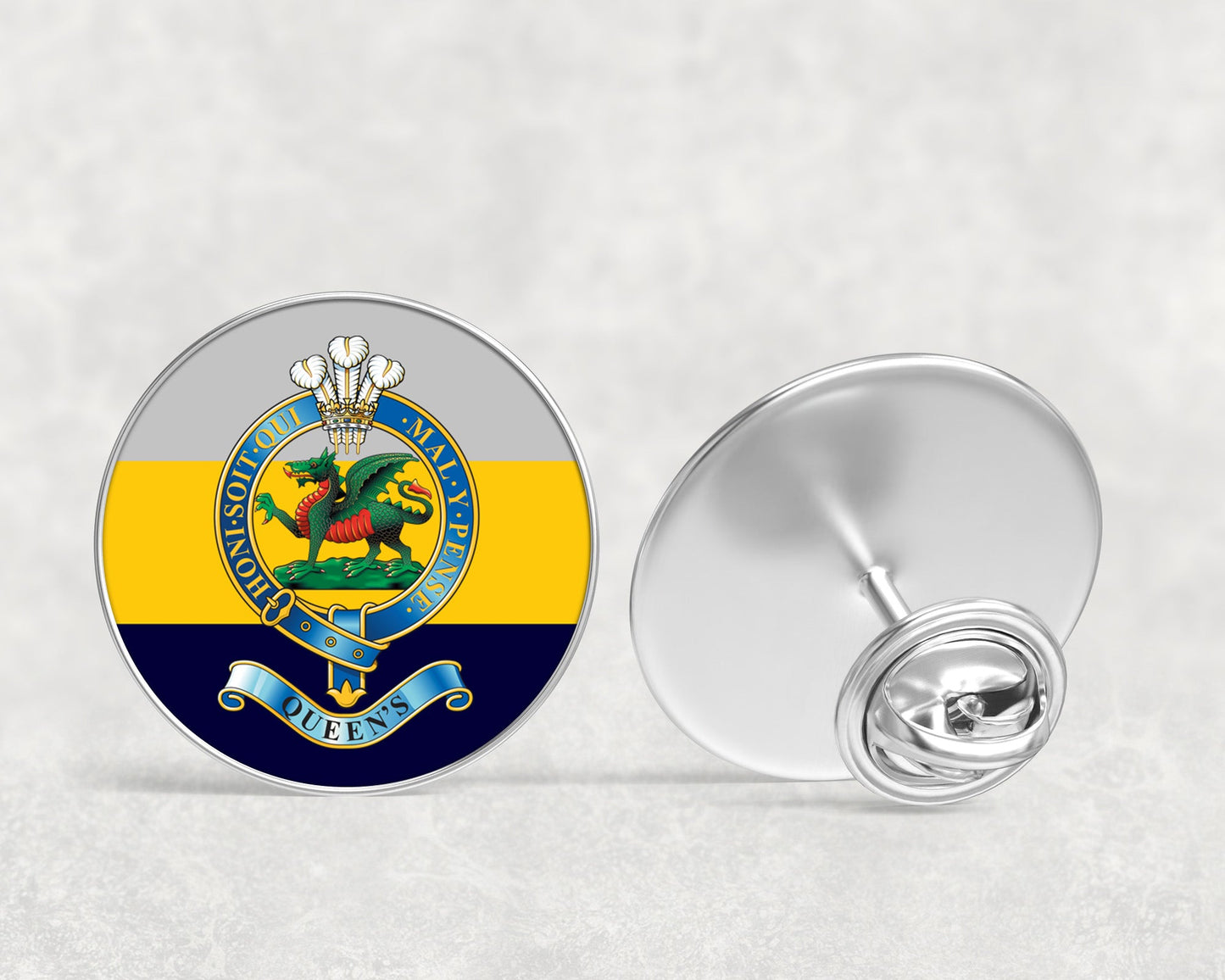 Queen's Regiment - Lapel Pin