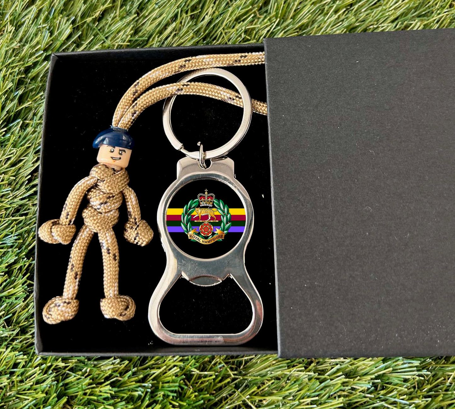 Royal Hampshire Regt - pBuddies' Paracord Keychains and Key Ring Bottle Opener
