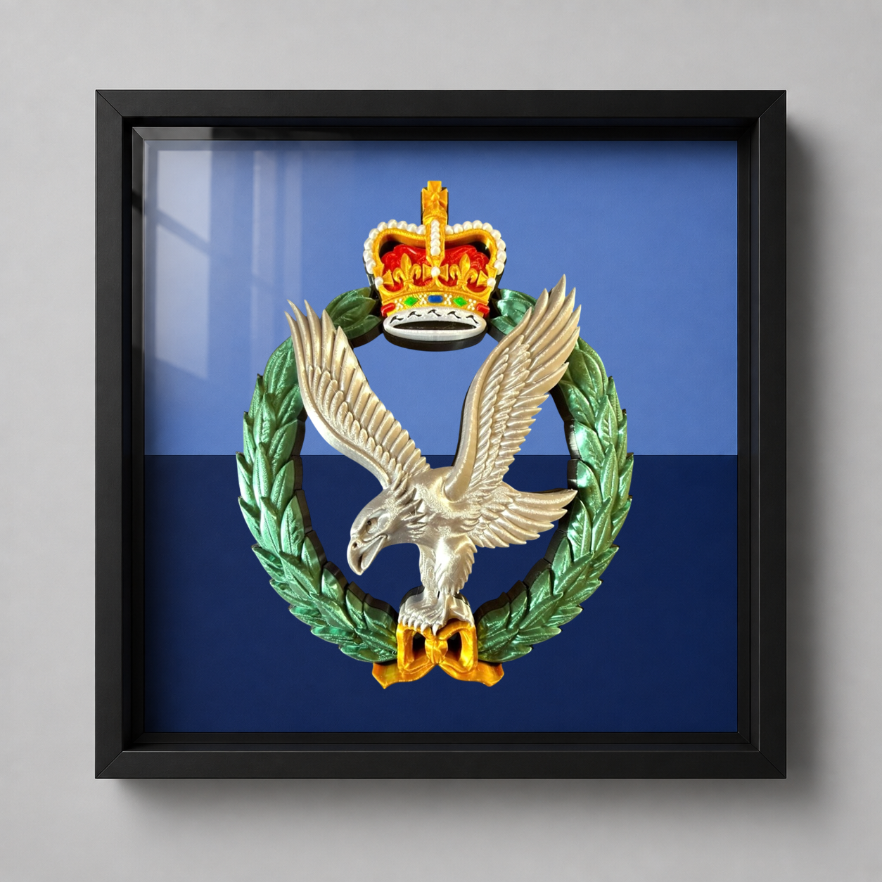 Army Air Corps Cap Badge Display Frame – Military Colours Queen's Crown | Officially Licensed