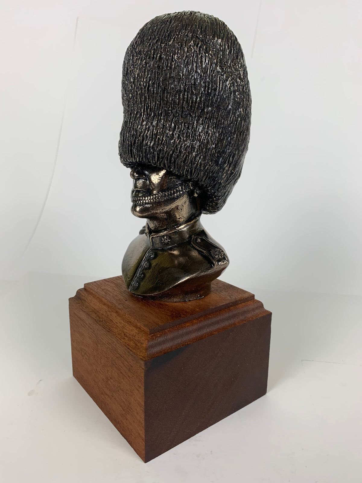 Coldstream Guards Bust – Cold Cast Bronze Military Statue