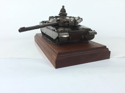 Challenger 1 – Cold Cast Bronze Main Battle Tank Model