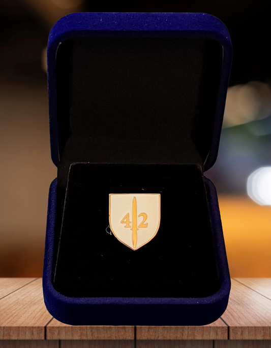 42 Commando RM Shield - Enamel Lapel Pin
