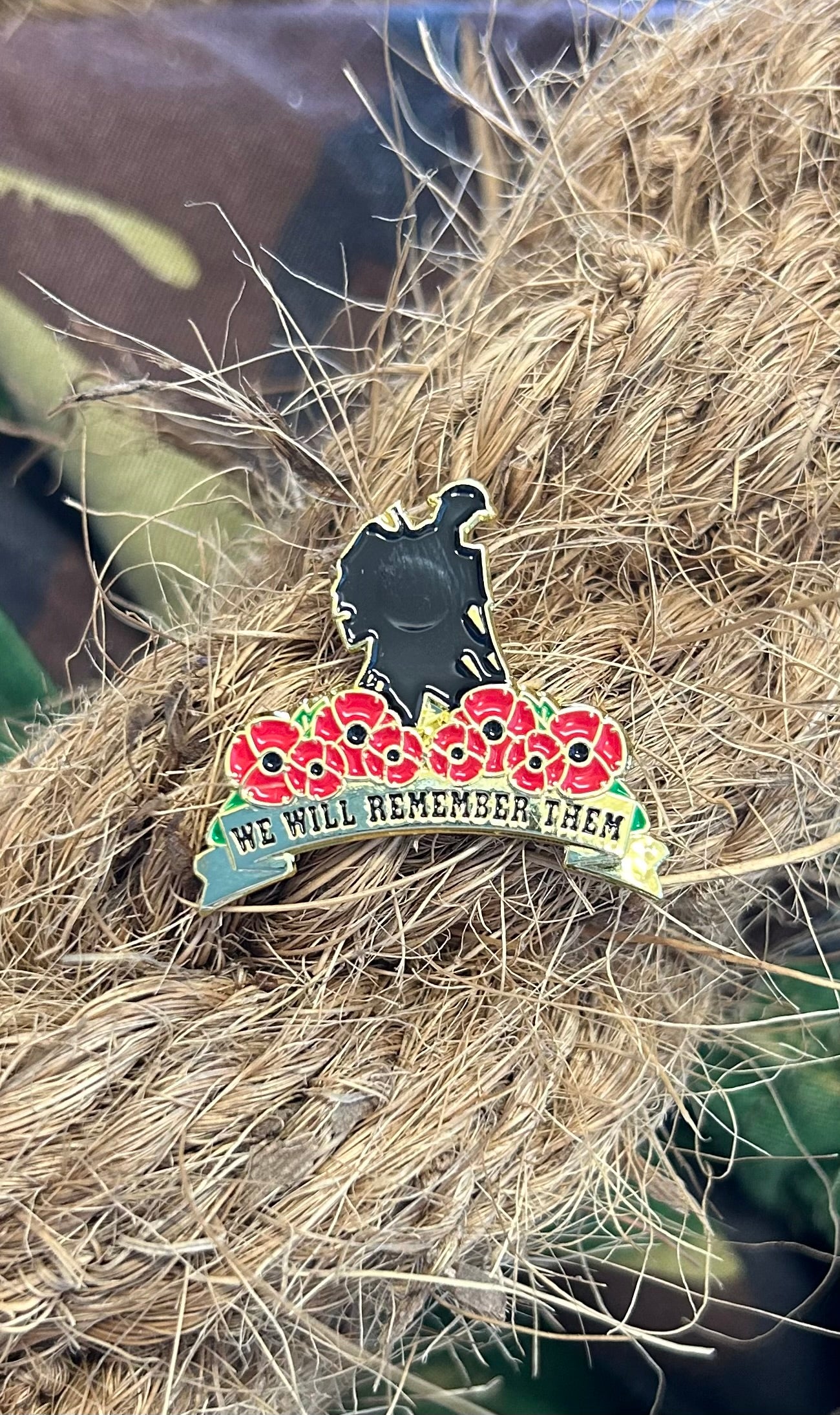 We Will Remember Them Lapel Pin Badge