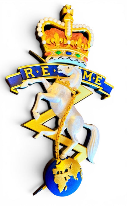 REME Queen's Crown Cap Badge