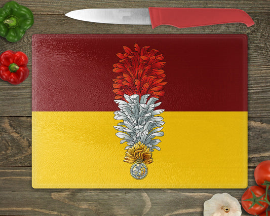 Royal Regiment Fusiliers Hackle KC - Cutting Board